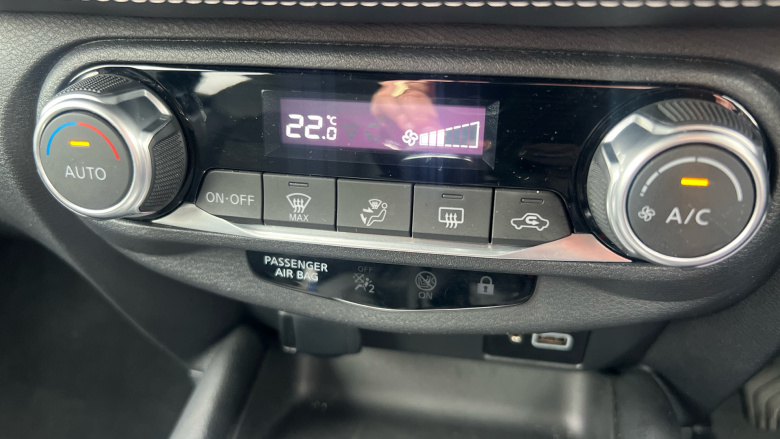 Nissan Juke 1.0 DiG-T 114 N-Connecta 5dr Petrol Hatchback